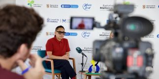 Matthew Libatique reivindica en Mallorca un cine al servicio de las emociones y cuestiona el papel de la inteligencia artificial Matthew Libatique reivindica en Mallorca un cine al servicio de las emociones y cuestiona el papel de la inteligencia artificial