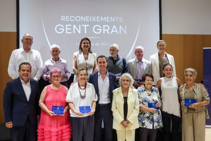 Diez vidas dedicadas a Mallorca: el Consell reconoce la trayectoria de diez personas mayores