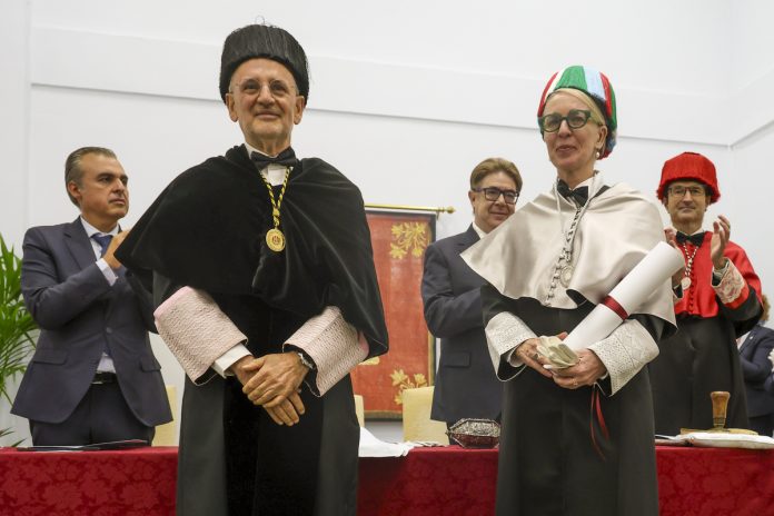 La UIB inviste doctora honoris causa a Denise Gastaldo por su trayectoria en investigación sobre salud y desigualdad social