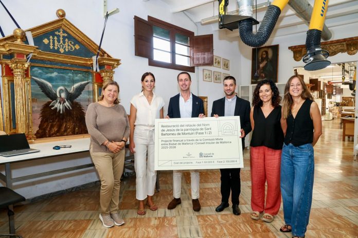 El retablo del Nombre de Jesús de Montuïri encara su regreso a Sant Bartomeu tras una restauración de 225.000 euros