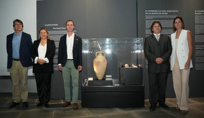 Un ánfora romana del pecio de ses Fontanelles se exhibe durante seis meses en el Museo Nacional de Arqueología Subacuática