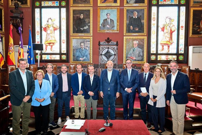 El Consell de Mallorca aumenta a 4,1 millones su aportación a Palma para financiar los servicios de EMAYA