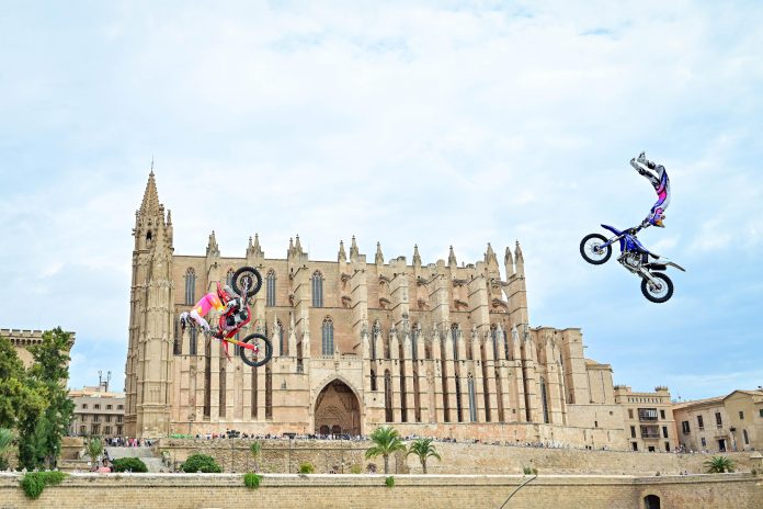El SoloFlow Freestyle Ciutat de Palma llevará saltos sincronizados y acrobacias al Velòdrom Illes Balears